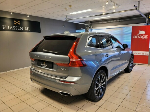 volvo-xc-60-plug-in-petrol-2020-big-5
