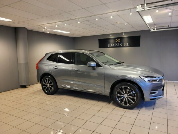 volvo-xc-60-plug-in-petrol-2020-big-2