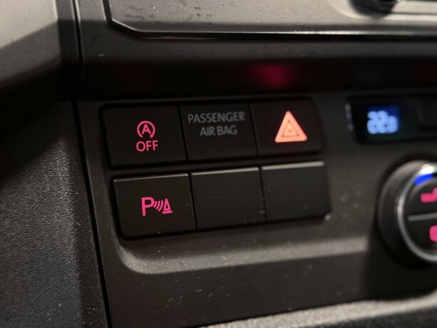 volkswagen-caravelle-diesel-2018-big-22