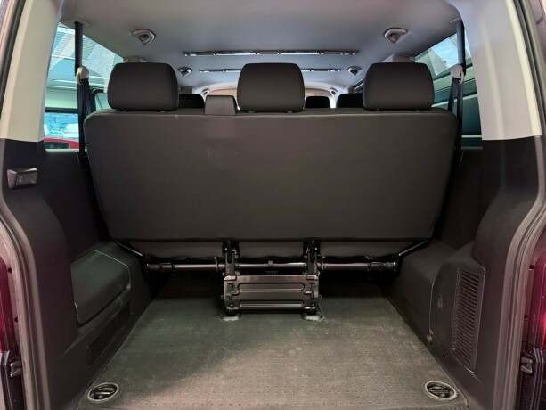 volkswagen-caravelle-diesel-2018-big-19