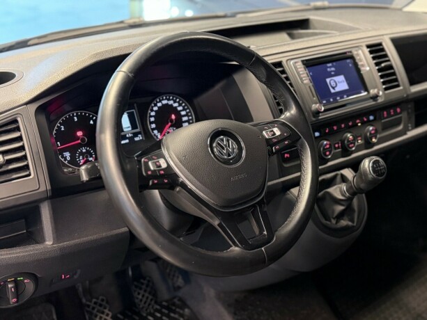 volkswagen-caravelle-diesel-2018-big-10