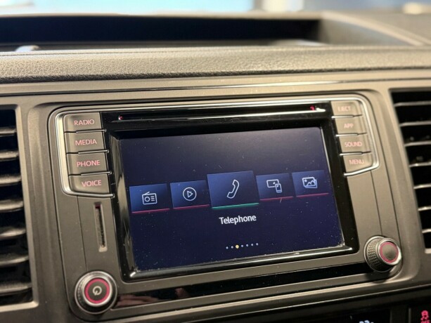 volkswagen-caravelle-diesel-2018-big-27