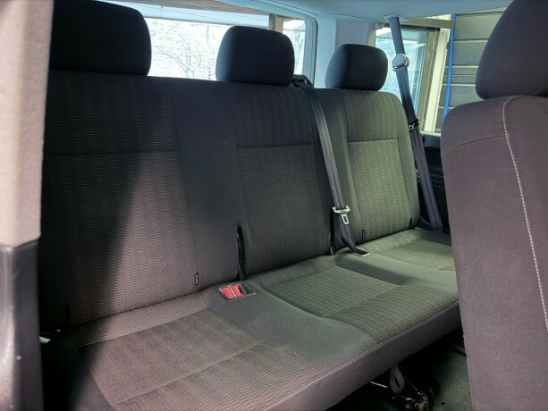 volkswagen-caravelle-diesel-2018-big-18