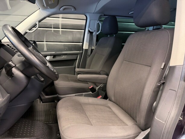 volkswagen-caravelle-diesel-2018-big-12