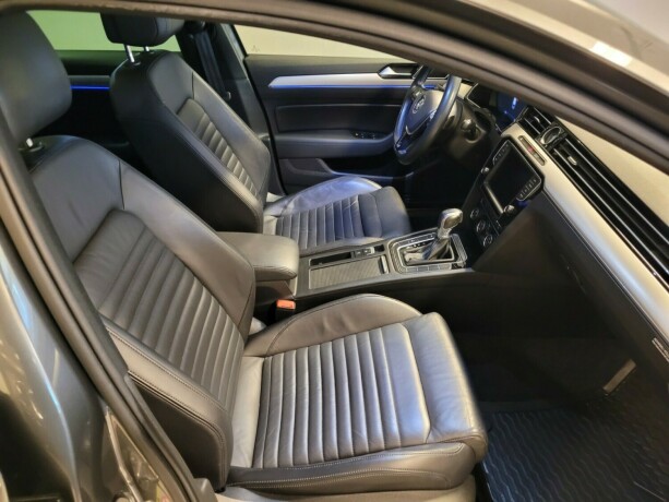 volkswagen-passat-plug-in-petrol-2017-big-15