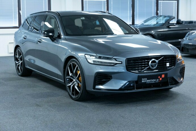volvo-v60-elektrisitetbensin-2020-big-3