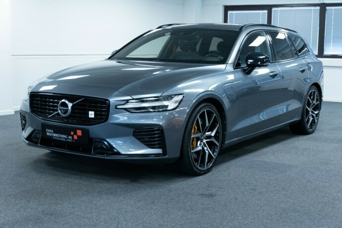 volvo-v60-elektrisitetbensin-2020-big-0