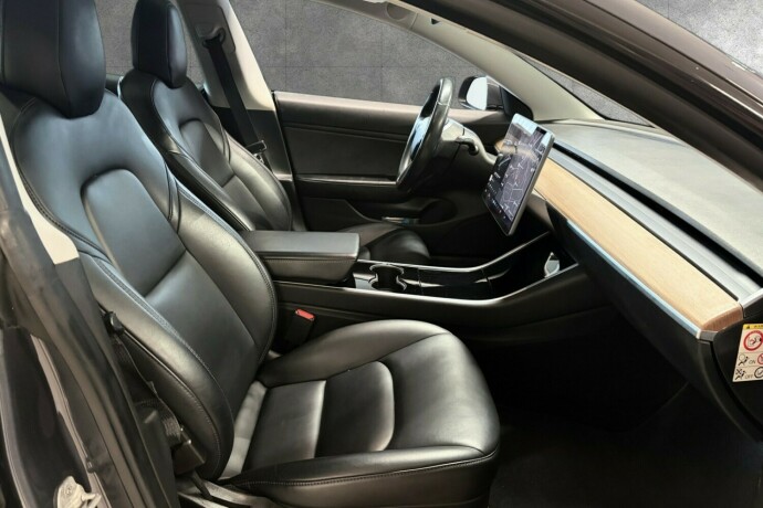 tesla-model-3-elektrisitet-2019-big-17