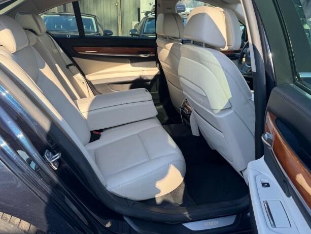 bmw-7-serie-diesel-2013-big-9