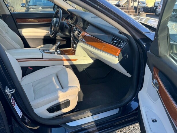 bmw-7-serie-diesel-2013-big-10