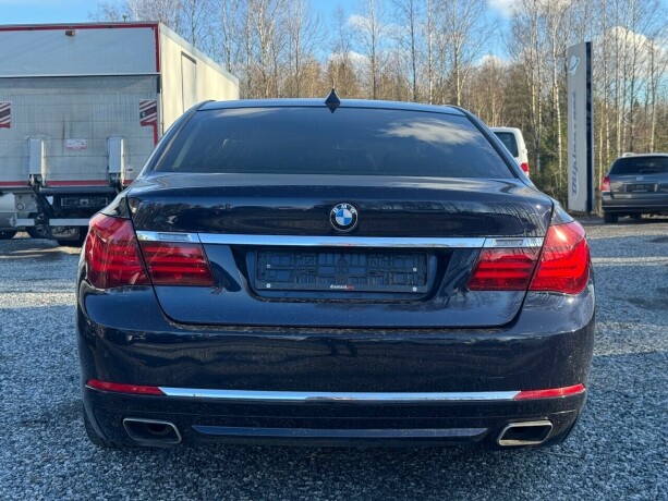 bmw-7-serie-diesel-2013-big-7