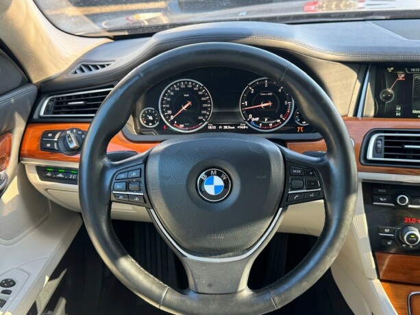 bmw-7-serie-diesel-2013-big-18