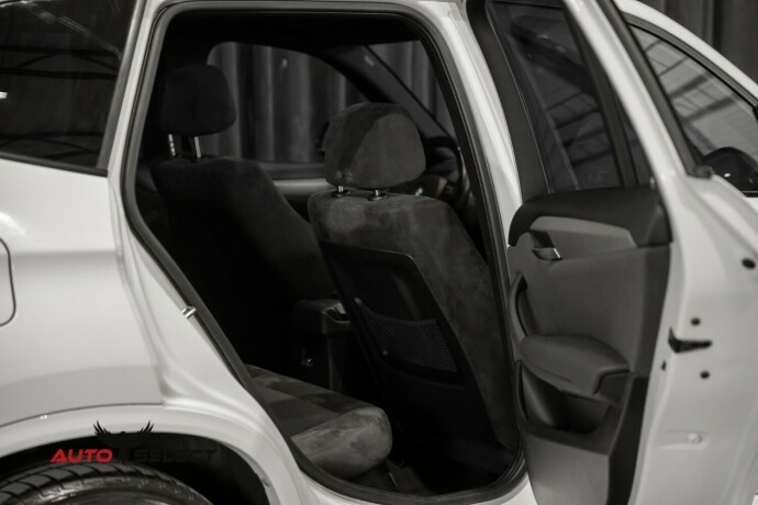 bmw-x1-diesel-2014-big-12