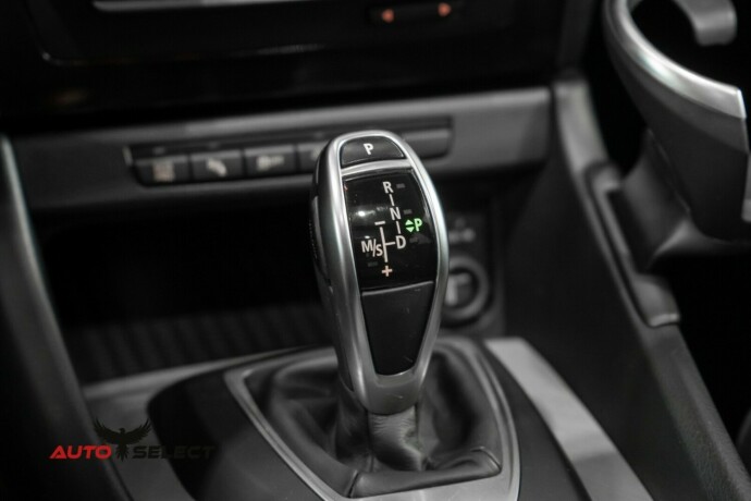 bmw-x1-diesel-2014-big-35