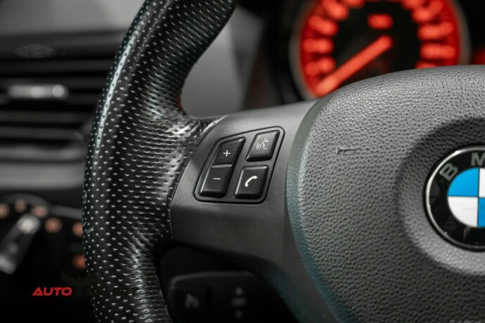 bmw-x1-diesel-2014-big-29