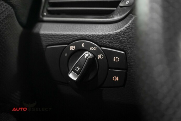 bmw-x1-diesel-2014-big-27