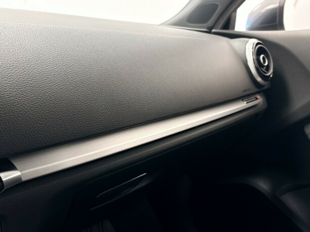 audi-a3-bensin-2015-big-19