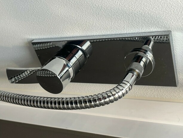 adria-sonic-supreme-i-810sl-2-enkle-senger-senkeseng-alde-topputgave-steikeovn-skinn-diesel-2019-big-74