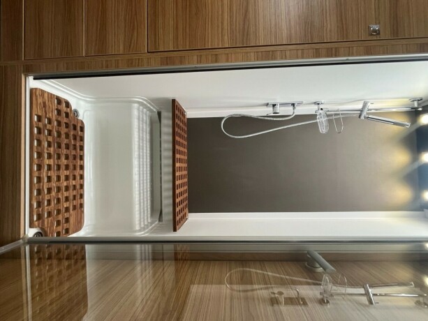 adria-sonic-supreme-i-810sl-2-enkle-senger-senkeseng-alde-topputgave-steikeovn-skinn-diesel-2019-big-72