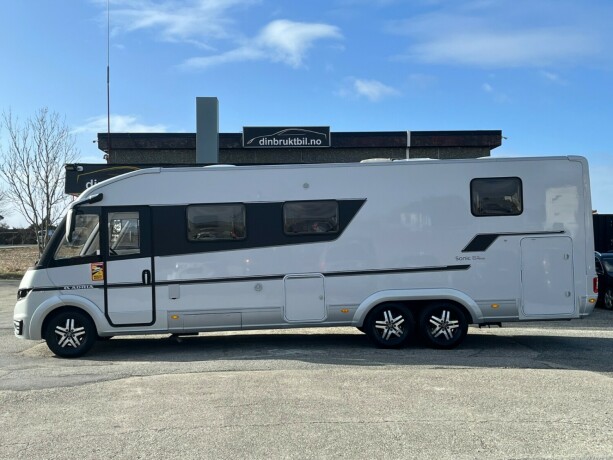 adria-sonic-supreme-i-810sl-2-enkle-senger-senkeseng-alde-topputgave-steikeovn-skinn-diesel-2019-big-7