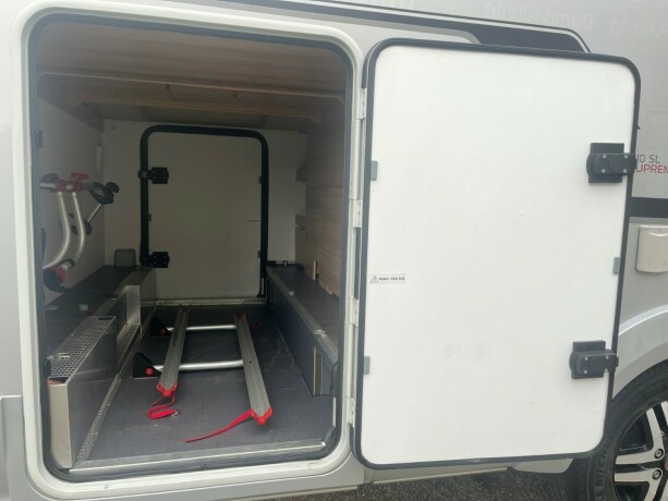 adria-sonic-supreme-i-810sl-2-enkle-senger-senkeseng-alde-topputgave-steikeovn-skinn-diesel-2019-big-12