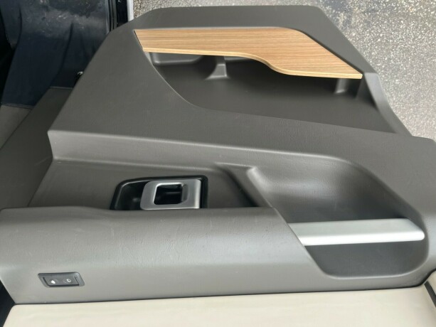 adria-sonic-supreme-i-810sl-2-enkle-senger-senkeseng-alde-topputgave-steikeovn-skinn-diesel-2019-big-16