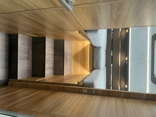 adria-sonic-supreme-i-810sl-2-enkle-senger-senkeseng-alde-topputgave-steikeovn-skinn-diesel-2019-big-80