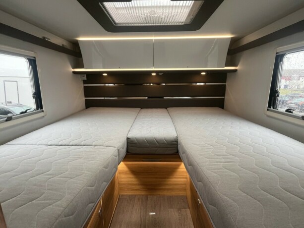 adria-sonic-supreme-i-810sl-2-enkle-senger-senkeseng-alde-topputgave-steikeovn-skinn-diesel-2019-big-86