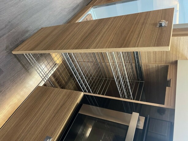 adria-sonic-supreme-i-810sl-2-enkle-senger-senkeseng-alde-topputgave-steikeovn-skinn-diesel-2019-big-44