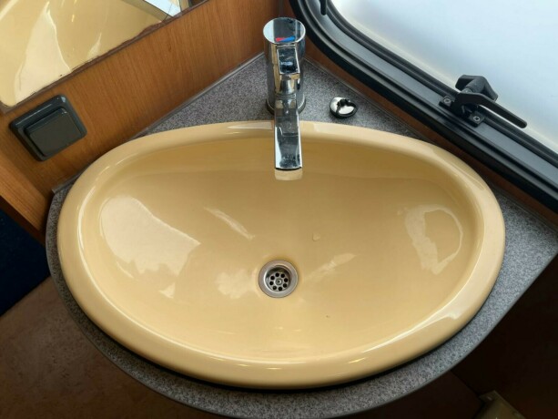 dethleffs-sun-light-lav-seng-bak-godkjent-fukttest-mars-26-gasstest-h248y-nyttelast-velhold-diesel-2006-big-46