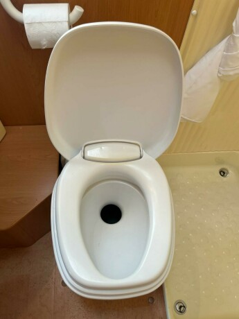 dethleffs-sun-light-lav-seng-bak-godkjent-fukttest-mars-26-gasstest-h248y-nyttelast-velhold-diesel-2006-big-50