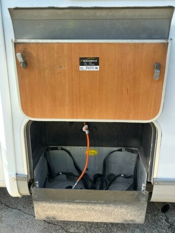 dethleffs-sun-light-lav-seng-bak-godkjent-fukttest-mars-26-gasstest-h248y-nyttelast-velhold-diesel-2006-big-11