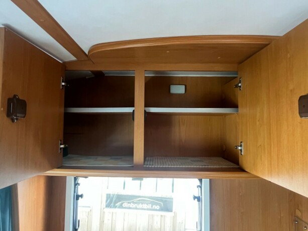 dethleffs-sun-light-lav-seng-bak-godkjent-fukttest-mars-26-gasstest-h248y-nyttelast-velhold-diesel-2006-big-29