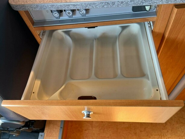 dethleffs-sun-light-lav-seng-bak-godkjent-fukttest-mars-26-gasstest-h248y-nyttelast-velhold-diesel-2006-big-33