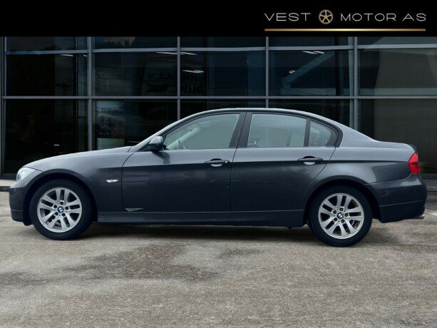 bmw-3-serie-bensin-2008-big-3