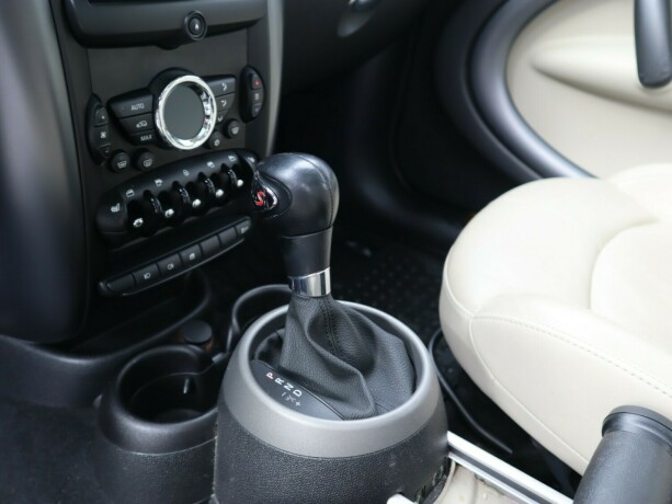 mini-countryman-serie-diesel-2011-big-10