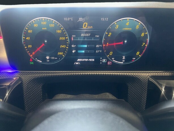 mercedes-benz-a35-bensin-2020-big-14