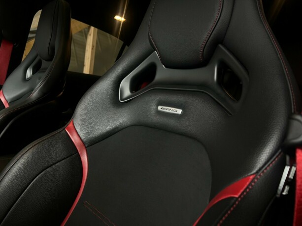 mercedes-benz-a35-bensin-2020-big-25