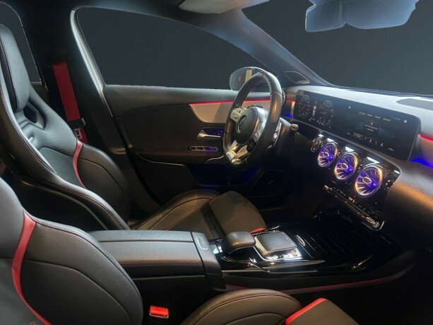 mercedes-benz-a35-bensin-2020-big-11