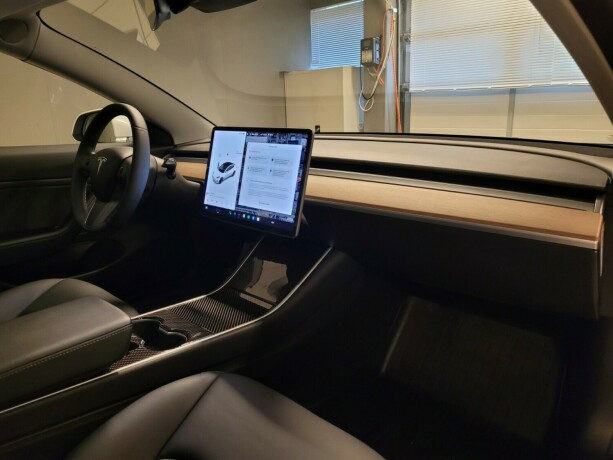 tesla-model-3-elektrisitet-2019-big-16