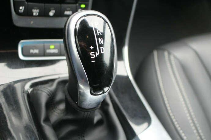 volvo-v60-elektrisitetdiesel-2018-big-20