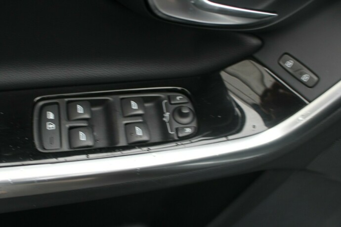 volvo-v60-elektrisitetdiesel-2018-big-8