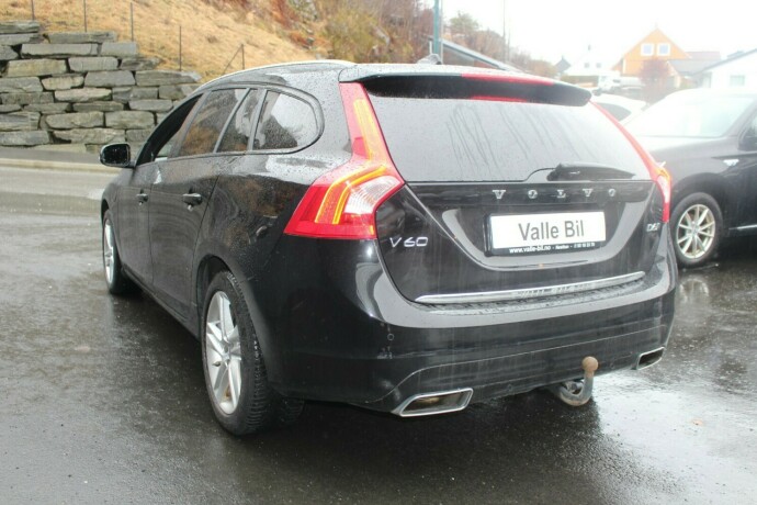 volvo-v60-elektrisitetdiesel-2018-big-3