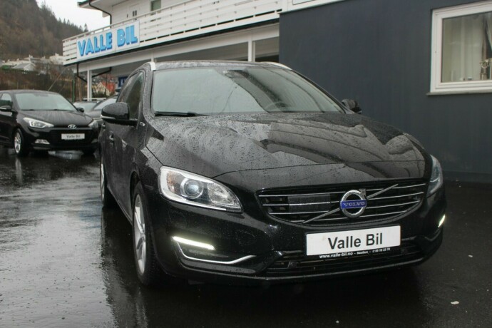 volvo-v60-elektrisitetdiesel-2018-big-0