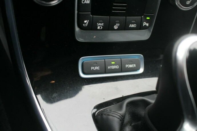 volvo-v60-elektrisitetdiesel-2018-big-19