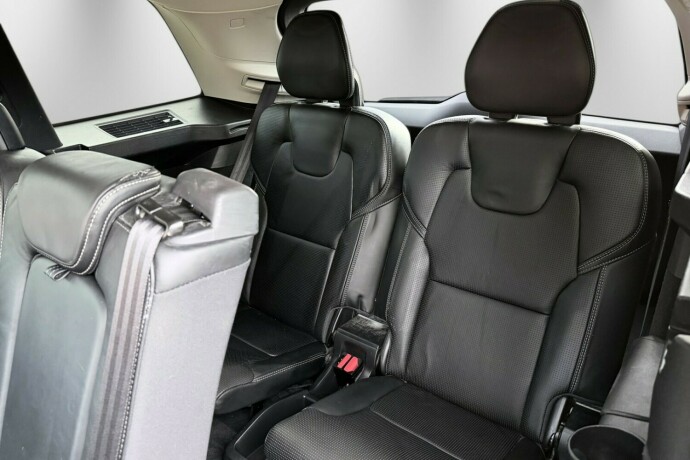 volvo-xc-90-diesel-2019-big-9