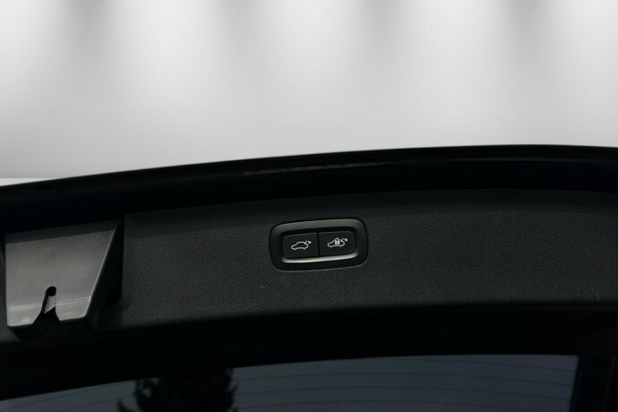 volvo-xc-90-diesel-2019-big-4