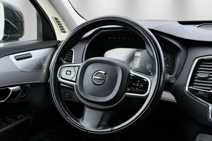 volvo-xc-90-diesel-2019-big-12