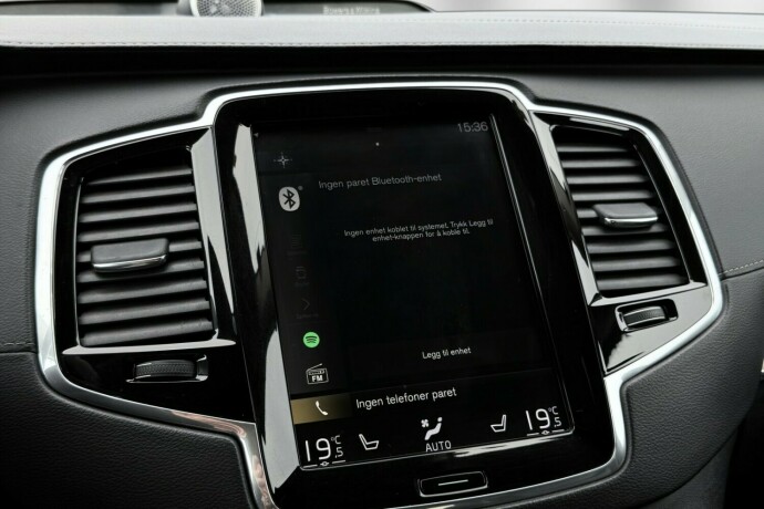 volvo-xc-90-diesel-2019-big-24