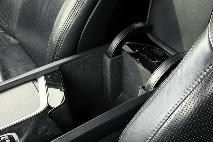 volvo-xc-90-diesel-2019-big-33